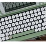 Read more about the article Penna Typewriter Style Retro Bluetooth Keyboard