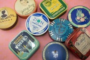 wellappointeddesk vintage typewriter tins